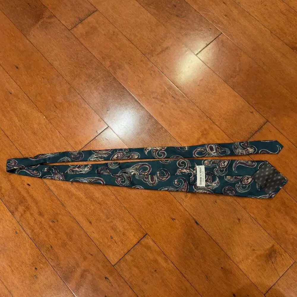 Today's Man Vintage Green and Burgundy Paisley Necktie Made in Italy